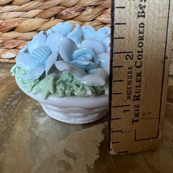 Pale blue floral candle holder - Picture 7 of 8